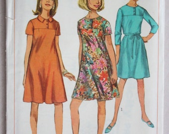 Vintage 1967 Simplicity 6967 Junior Mini Dress Bust 30.5
