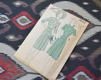 1940s Advance Dress Pattern, #3062, Size 12 (30 Bust, 33 Hip, 25 Waist)