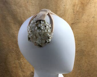 50s Fascinator Blush Casque Ivory Flowers // Vintage Pink Headband Retro Wedding Hat