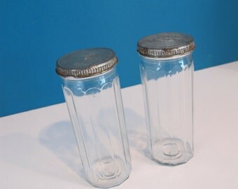 Set of 2 antique vintage glass jars with metal caps, 2-1/2 wide x 6-1/4 tall
