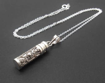 Cremation jewellery, 925 sterling silver urn casket on a 20 inch Sterling Silver chain