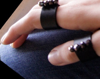 Leather Ring, Avant Garde Jewelry, Statement Ring, Leather Jewelry, Minimalist Jewelry, Modern Jewelry, Artemisia, Gothic, Brambuta
