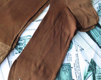 Edwardian Unused Fully Fashioned Seamed Silk Stockings Size 10.5- Sepia Colour