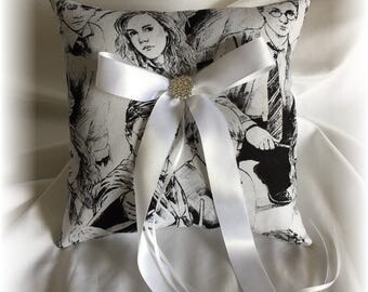 Harry Potter Wedding Ring Pillow, Harry Potter Wedding, Black and White Wedding Pillow, Harry Potter Ring Cushion