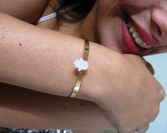 Opal bracelet, Opal jewelry, Minimalist bracelet, Bridesmaid bracelet, Hamsa bracelet, Opal hamsa bracelet, Lucky bracelet, Gift for her