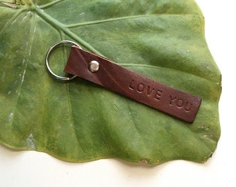 Upcycled Leather Keychain // custom keychain // personalized keychain // leather keychain // monogram keychain // gift ideas