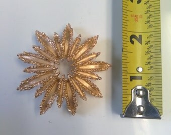 Vintage Gold Tone Broche