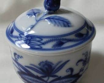 Vintage Bavarian Ceramic Sugar Cup, Onoin pattern, (# 1114/84)