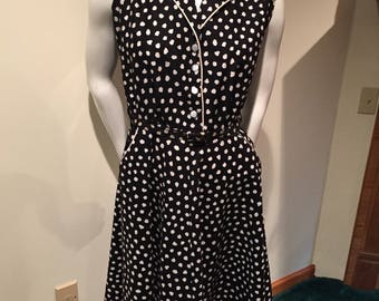 1950s polka dot day dress, 50s sleeveless dress, polka dots, black and white