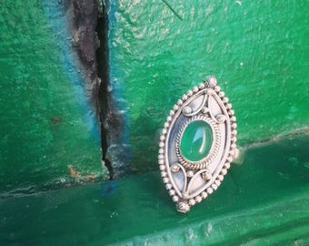 Silver Ring Green Onyx / Bague en Argent et Onyx Verte
