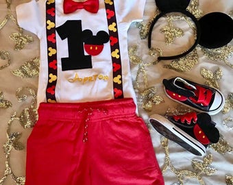 Mickey mouse boys birthday outfit, first birthday boy outfit, Mickey mouse set, Mickey mouse birthday shirt. Mickey mouse personalized set