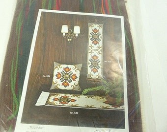 Vintage BMB Broderier Tulipan No. 529 German Cross Stitch Wall Hanging Kit Norwegian Folk Tulip Cross Stitch Needlework Embroidery Kit