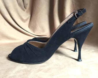 Vintage 50's Black Suede Pumps Size 8.5, Peep Toe, Curvy High Heel, Babydoll, Rockabilly, Pin Up Style