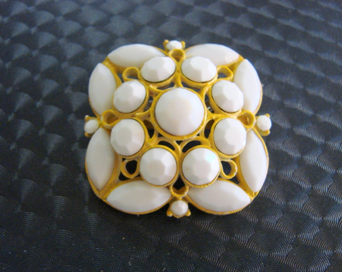 1960s 1970s Vintage Faceted Milk Glass Rhinestone Brooch Retro Jewelry Jewellery