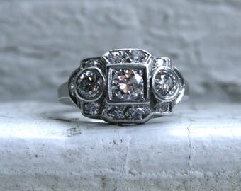 Lovely Art Deco Platinum Diamond Ring Engagement Ring - 0.95ct.