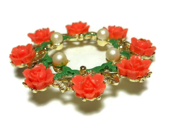 FREE SHIPPING Coral rose circle brooch, roses and pearls form wreath pin, faux pearls rim the inside, green enamel leaves, delicate pretty