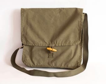 Vintage Military Bag Khaki Cotton Canvas Messenger School Crossbody Bag, Unisex Travel Bag in Army Green, Army Surplus