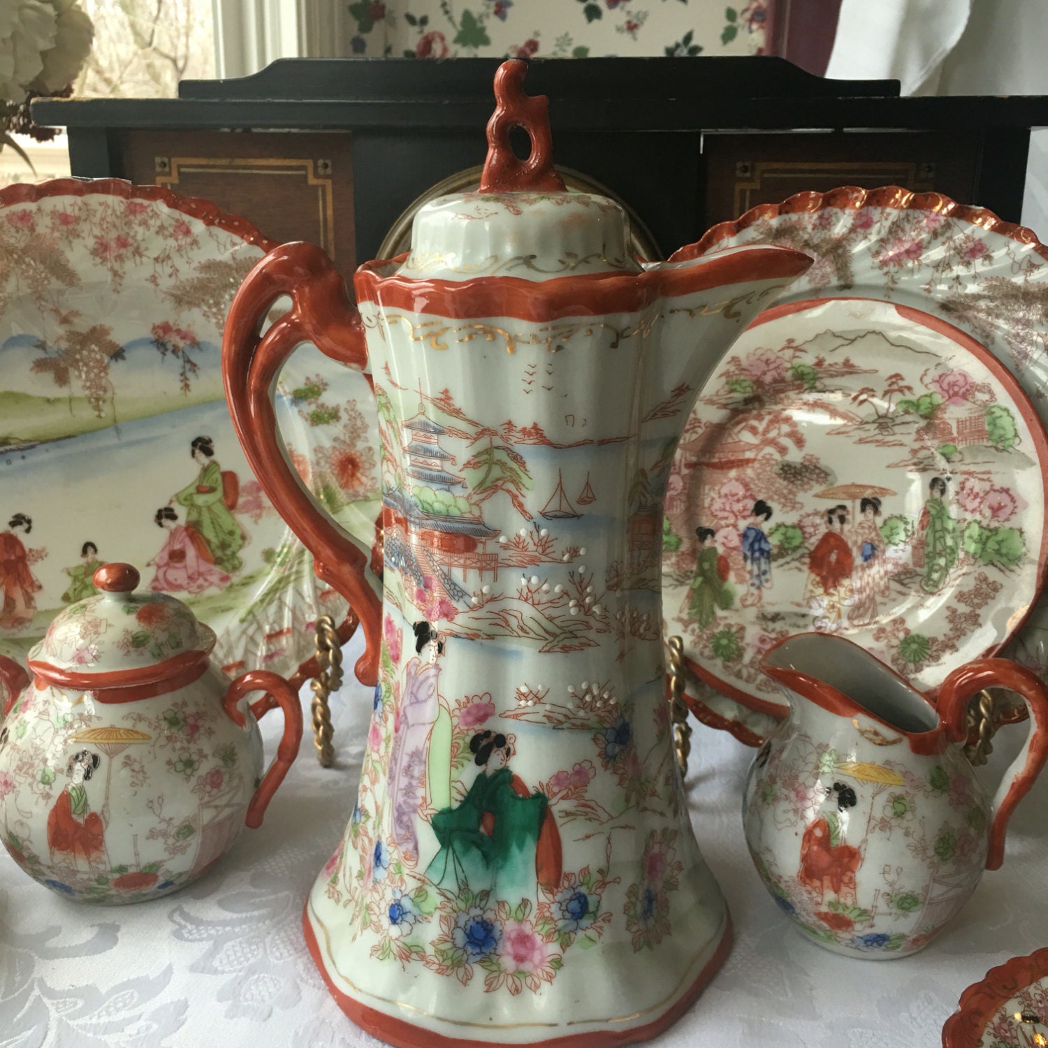 Breathtaking Japanese Geisha Girl Chocolate Pot Set 18 Pieces