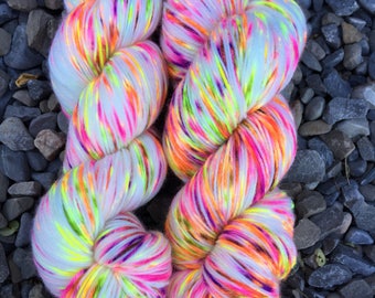Speckled Hand Dyed Sock Yarn, Hand Painted Sock Yarn, Bennie and the Jets, PK Yarn, superwash merino/nylon fingering weight