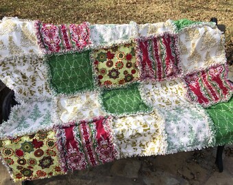 READY TO SHIP Christmas rag quilt - Christmas quilt - Christmas throw - Christmas blanket - Christmas decor - Christmas gift