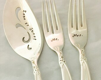 Wedding Forks Cake Server Set Love Is Sweet Mr Mrs Hand Stamped Vintage Silverware Wedding Engagement Gift