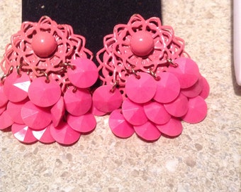 Vintage pink cha cha clip earrings