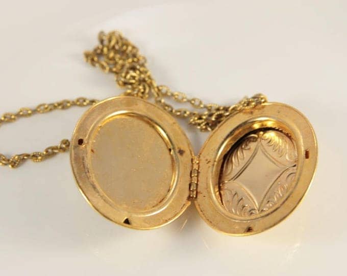 Vintage Locket Necklace Gold Porcelain Brown Enamel Victorian Necklace Mothers Day Retro Lockets Gift For Her Photo Locket Two Pictures