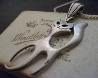 Unusual Vintage sterling silver cat pendant necklace - 925 - Pendant 44 mm x 18 mm - 18 inch necklace