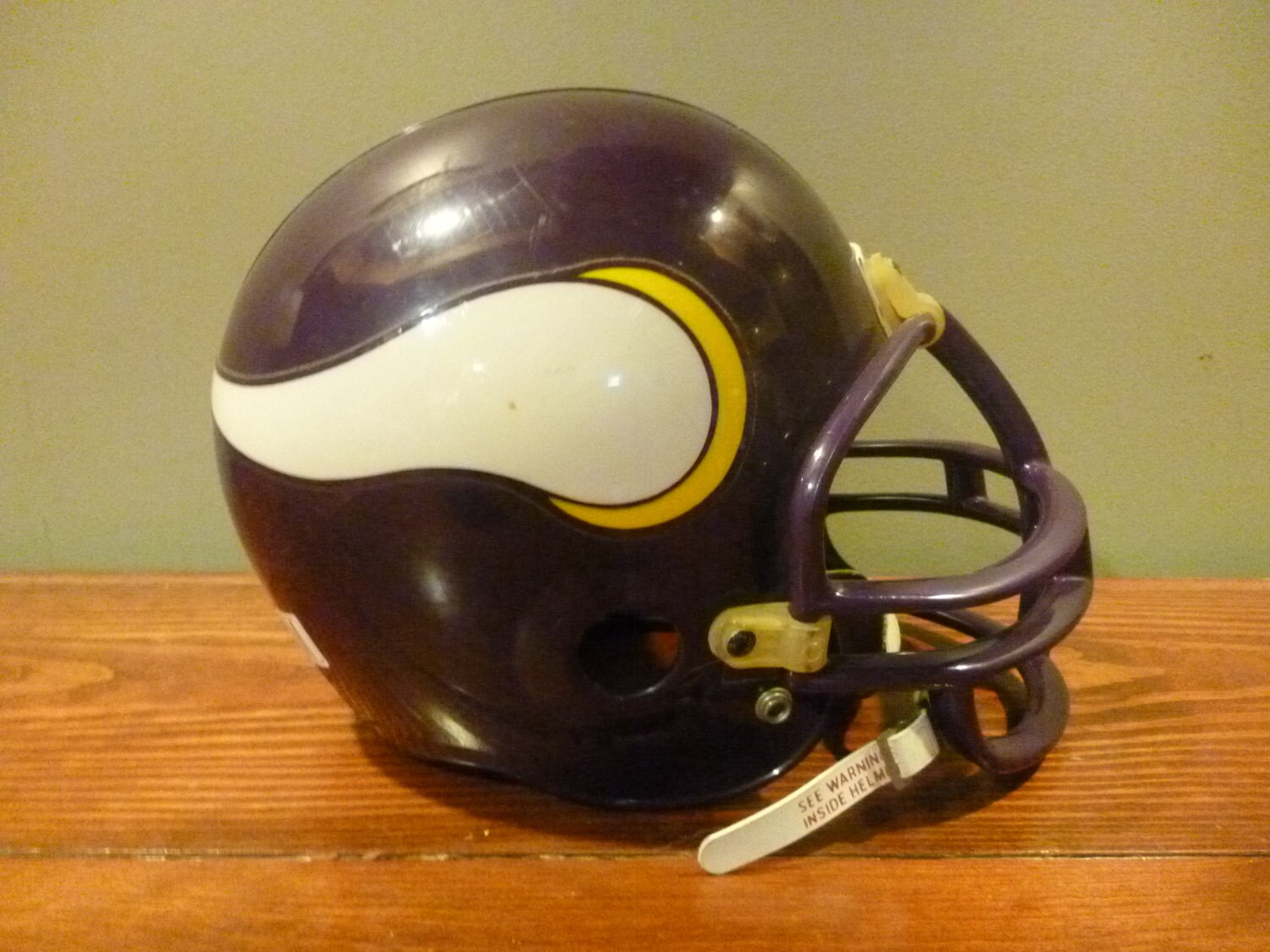 Vintage Riddell NFL Minnesota Vikings Full Size Helmet