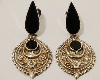 Unique Sterling Silver Beautifull Large Hand Hammered Onyx Hinge Earrings.