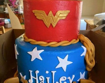 Fondant Wonder Woman Cake Topper (set of 14)