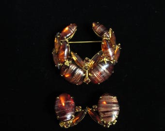 1960's Demi Parure Juliana D & E Topaz and Aventurine Striped Art Glass Brooch Pin and Clip On Earrings