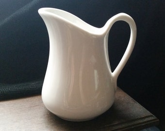 Pitcher Pillivuyt France Classic White Creamer
