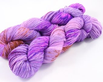 Wispy, sock yarn, speckled yarn, hand dyed yarn, speckled sock yarn, colorful yarn, dyed yarn, knitter gift, purple yarn, speckled yarn