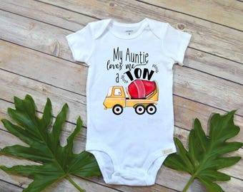 Aunt shirt, My Auntie Loves me a Ton, Nephew Gift, Aunt Baby Bodysuit, Cute Boy Clothes, Auntie shirt, Nephew Shirt,Baby Shower Gift, Nephew