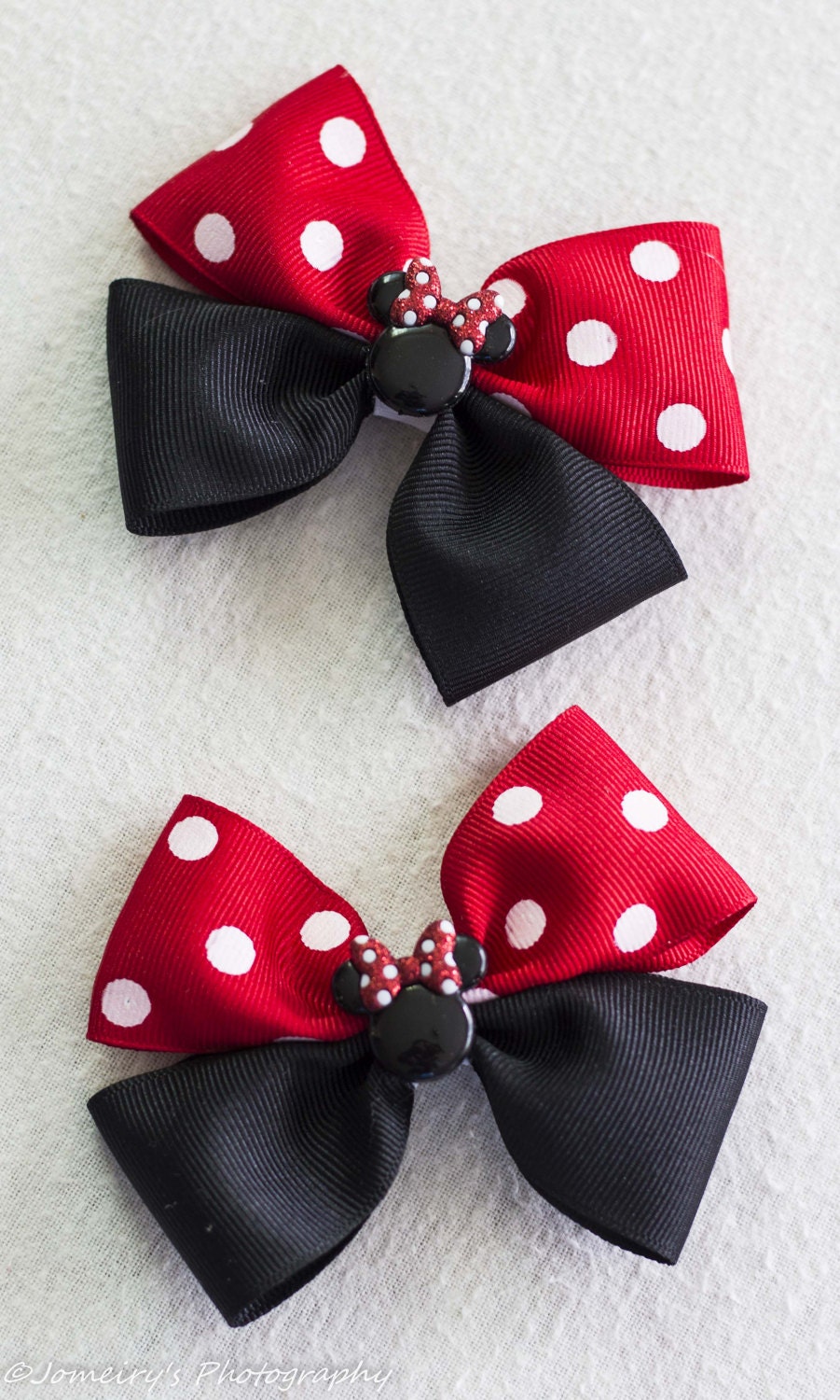 Minnie Mouse hair bow Disney hair bow Read item description