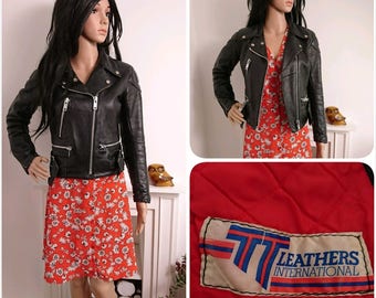 Vintage TT Quilted Black Leather Cropped Biker Motorcycle Jacket England / UK 8 10 / EU 36 38