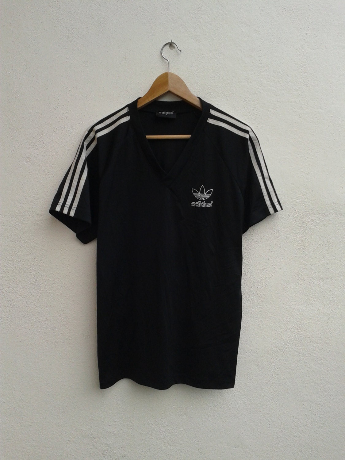 ON SALE RUN Adidas Trefoil Classic Soccer Sportswear V Neck T-Shirt ...