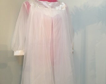 Gossard Artemis Peignoir 1960's Nightgown and Robe Set