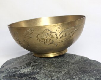 Vintage Antique Handmade Brass Bowl, Rustic Bowl, Turkish bath house Bowl. Islamic Gift, Engraving brass Bowl. Turkish Bath Bowl