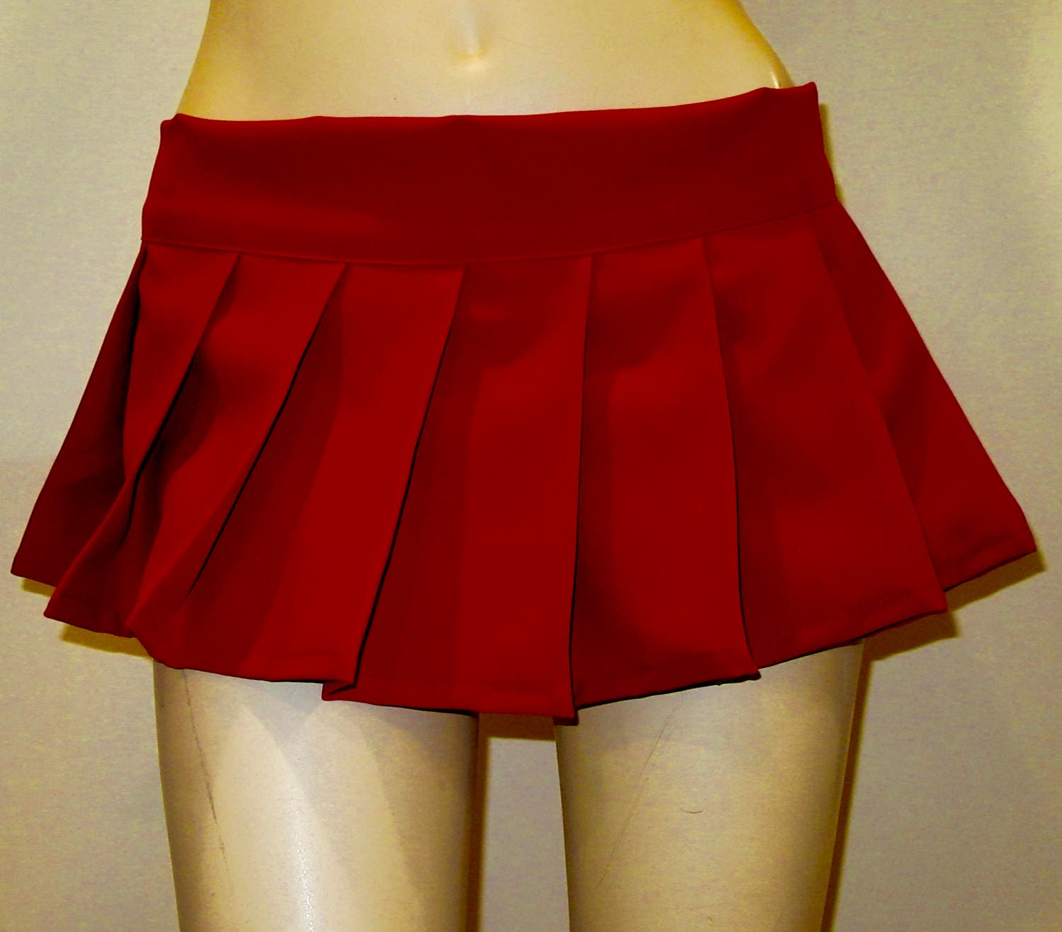 Red Color Pleated SkirtSexy Hot Red Party Wear pub