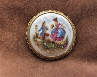 Broche en porcelaine de Limoges délicieux