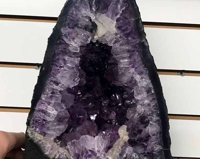 25LBS Amethyst Geode 11 inches tall AAA Grade from Brazil- Home Decor \ Metaphysical \ Crystal \ Reiki \ Geode \ Geodes \ Amethyst Geode