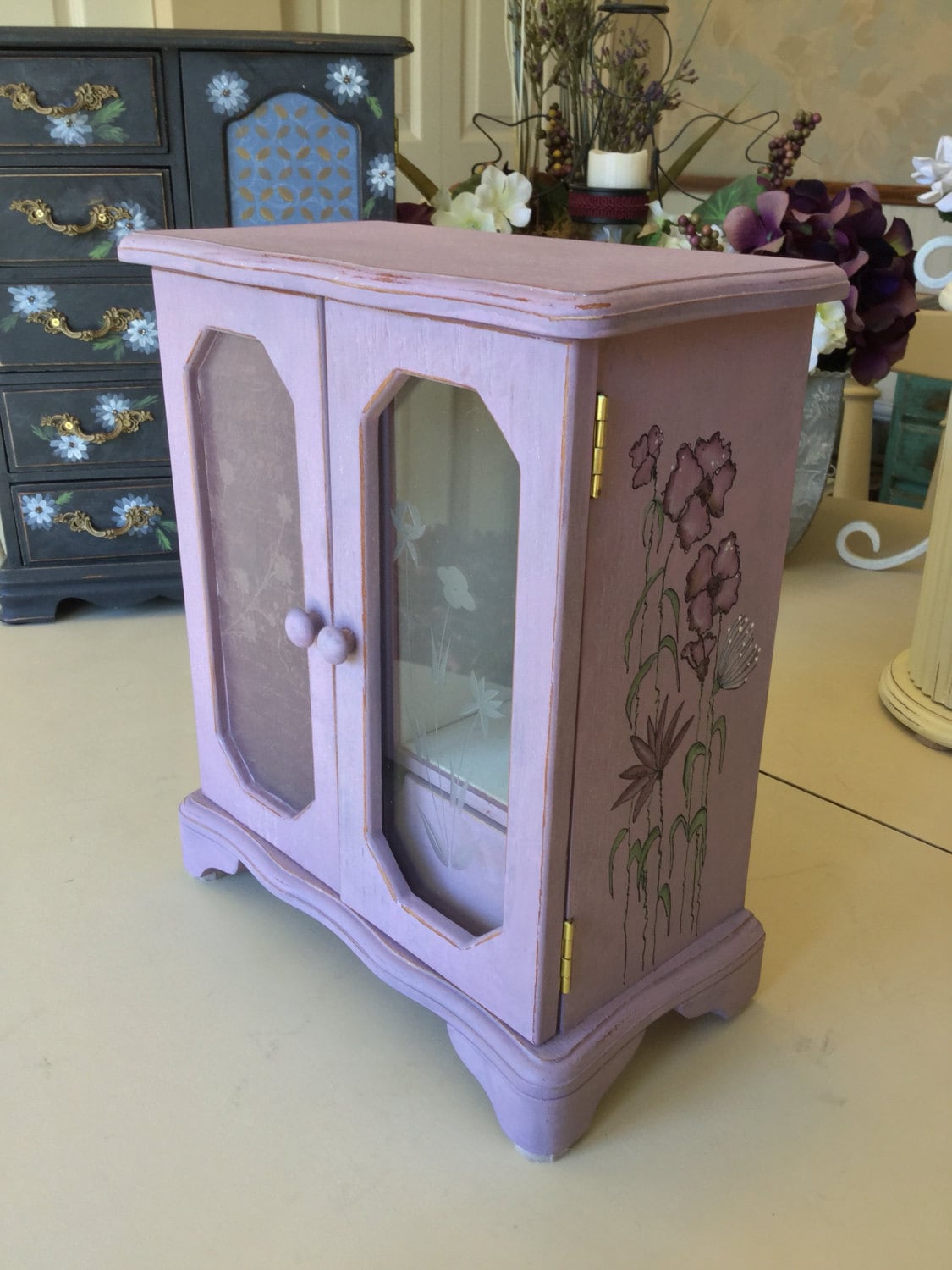 Vintage Wooden Jewelry Box / Painted Shabby Chic Jewelry Box