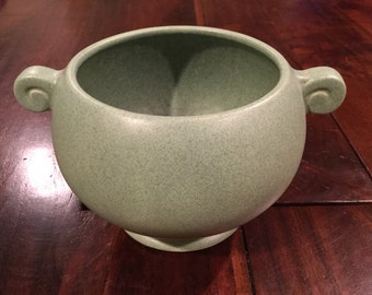 MCCOY FLORALINE VASE Moss Green Pottery Vase Scrolled Handles low-urn style vase Speckled 6 inch Bowl