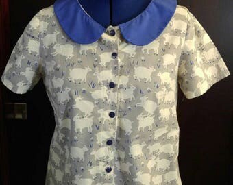 Peter pan color and scalloped collar tops. Available with or without pockets making it a casual or scrub top. Sizes 0-24 available