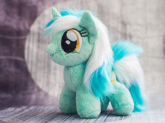 lyra plush