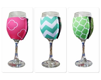 Monogrammed wine hugger / monogrammed insulated wine wrap / monogrammed zipper glass wrap