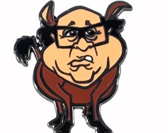 Frank Reynolds, FREE SHIPPING,Always Sunny pin,The Warthog, Always Sunny, ASIP, Pin, hat pin, Warthog,limited edition, LE101
