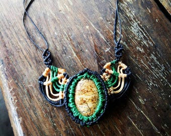 Macrame Chain with Elfenbeinjaspis